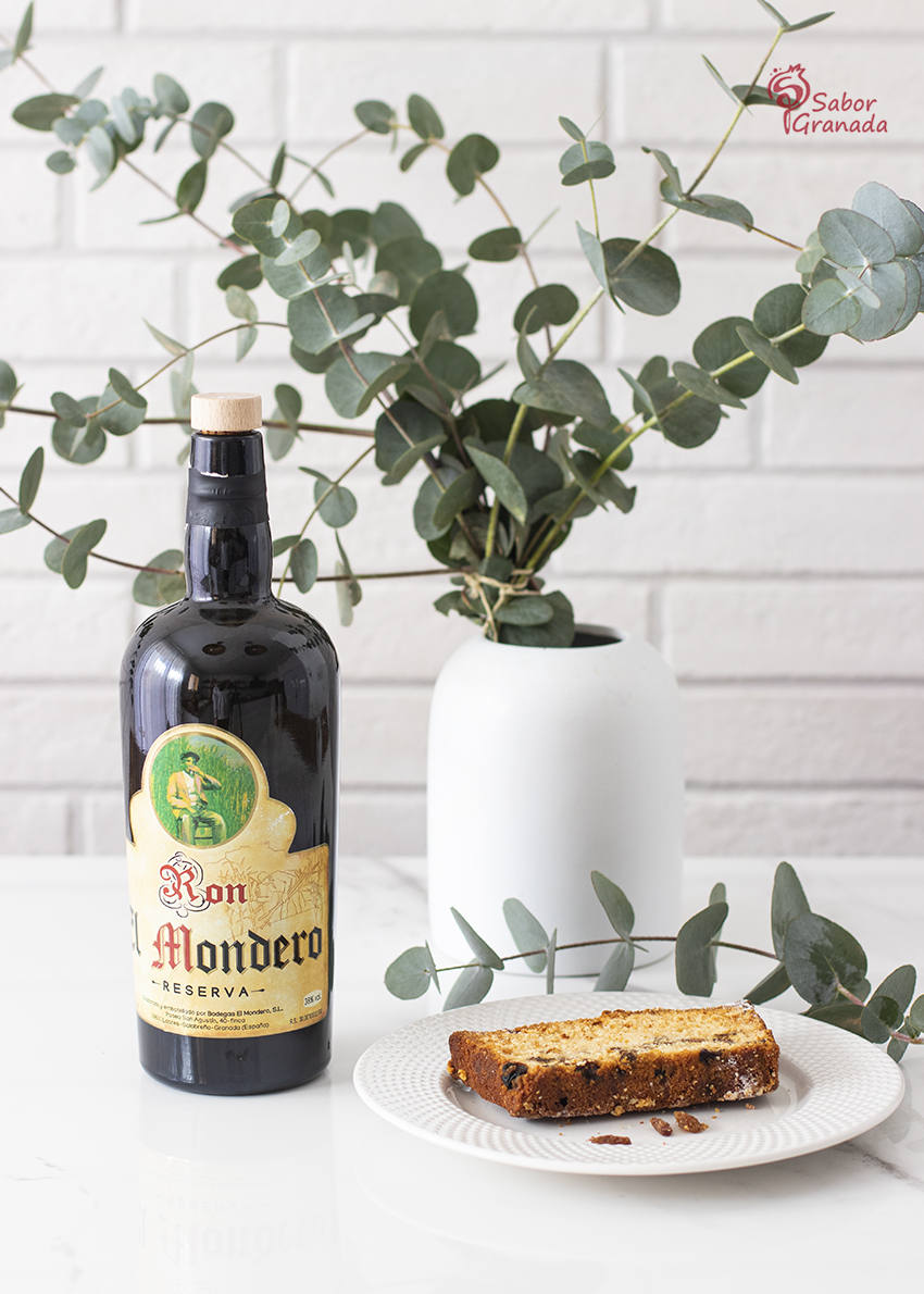 Por aquí suelen gustar mucho los postres, el que nos trae hoy <a href="/lidiadelao/">ATRAPADA EN MI COCINA</a> es sencillo de preparar y muy resultón, ¡¡vamos a la cocina!!

saborgranada.es/bizcocho-ron-p…