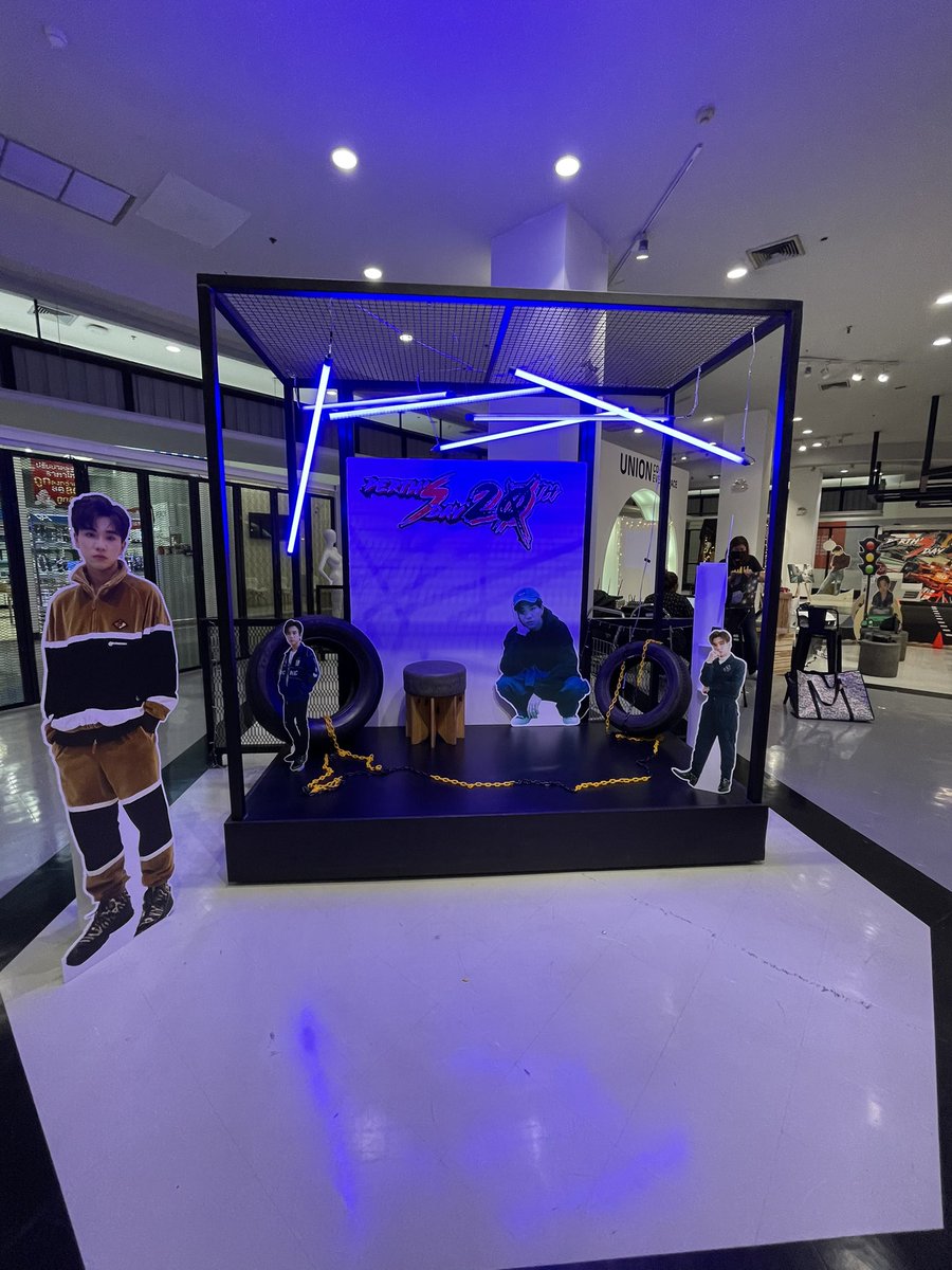 FilmGuruTH's tweet photo. แอบแว๊บมาดู 🤗
#KDPPE #PerthTanapon 
#PERTHsDay20th 
#UnionMall
#UnionCoEventSpace https://t.co/MBXEFuPmpw