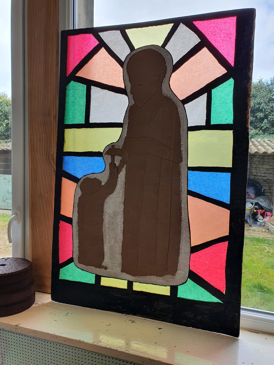 Fête aujourd'hui à l'école Saint-Joseph de Naintré en la solennité de Saint Joseph, l’époux de la Vierge Marie.
Ce matin Monique et le Père Louis sont allé rencontrer les élèves dans chacune des classes : échange autour de saint Joseph et prière.
Cet après-midi, c'est jeux.