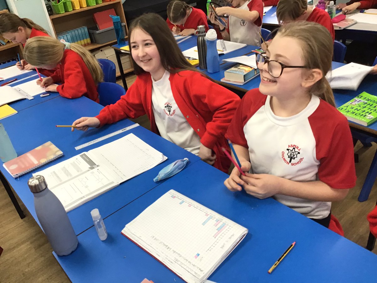 Class5Aspull's tweet image. This morning we have been interpreting and analysing our ‘Let’s Count’ data. We have produced graphs to show how many times we could bounce the ball consecutively and created bars to compare the ball bouncing totals of each gender. #letscount #cencus2021