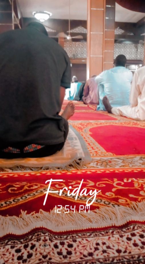 comrd_abdhoul's tweet photo. Allah ya amsa mana ibadunmu 
Allah ya gafarta mana 
Allah yasa al barka a cikin mu da rayuwar mu 
Juma'a Mubarak https://t.co/UBol9Dbqbo