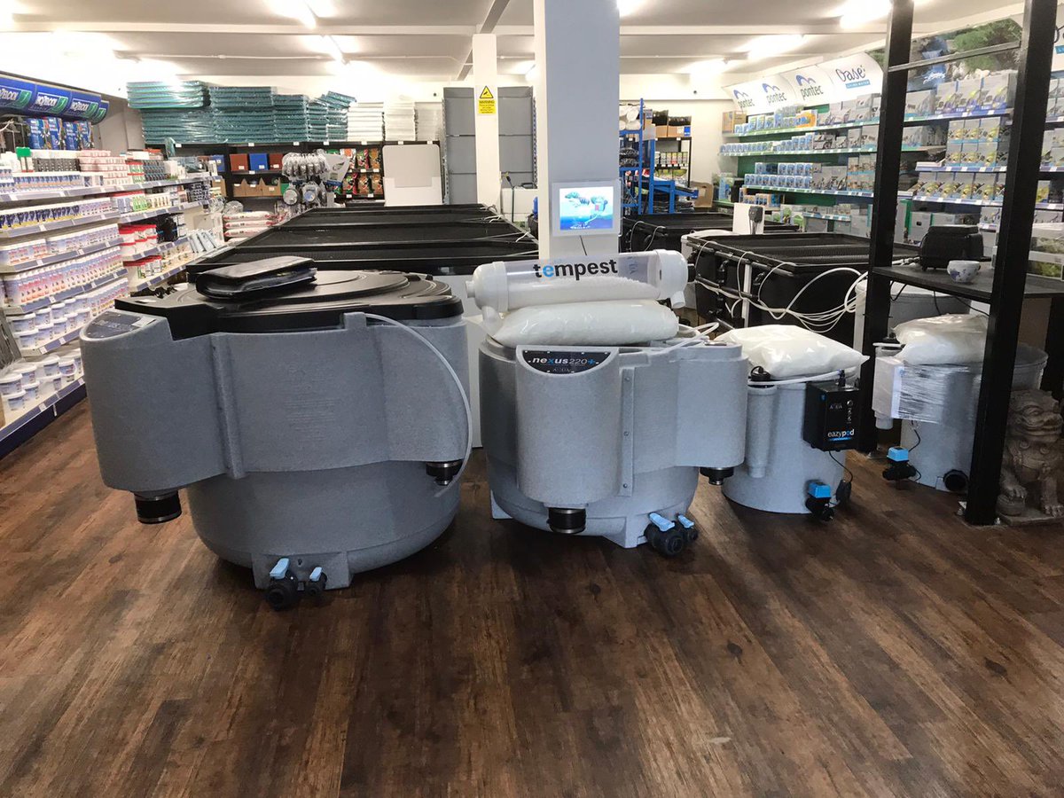 EvolutionAqua's tweet photo. As well as running an Eazypod on their shop ponds The Water Garden have plenty of EA products on their shelves, including our new Tempest Filter!

For more information on our products visit https://t.co/ANOEspjzzu

#EvolutionAqua #TheWaterGarden #TempestFilter #Pond #Koi #KoiPond https://t.co/vJPLkeGbdV