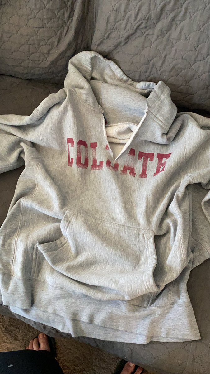 MichelleAMilew's tweet photo. My mom, who is still trying to learn about sports at 78, bought me this hoodie years ago when Colgate’s football team was playing for the natty. It’s my most treasured article of clothing. I’ll switch to 🍊🍊🍊 later. #BeatArkansas #MarchMadness #GoColgate https://t.co/qmfos9AswC