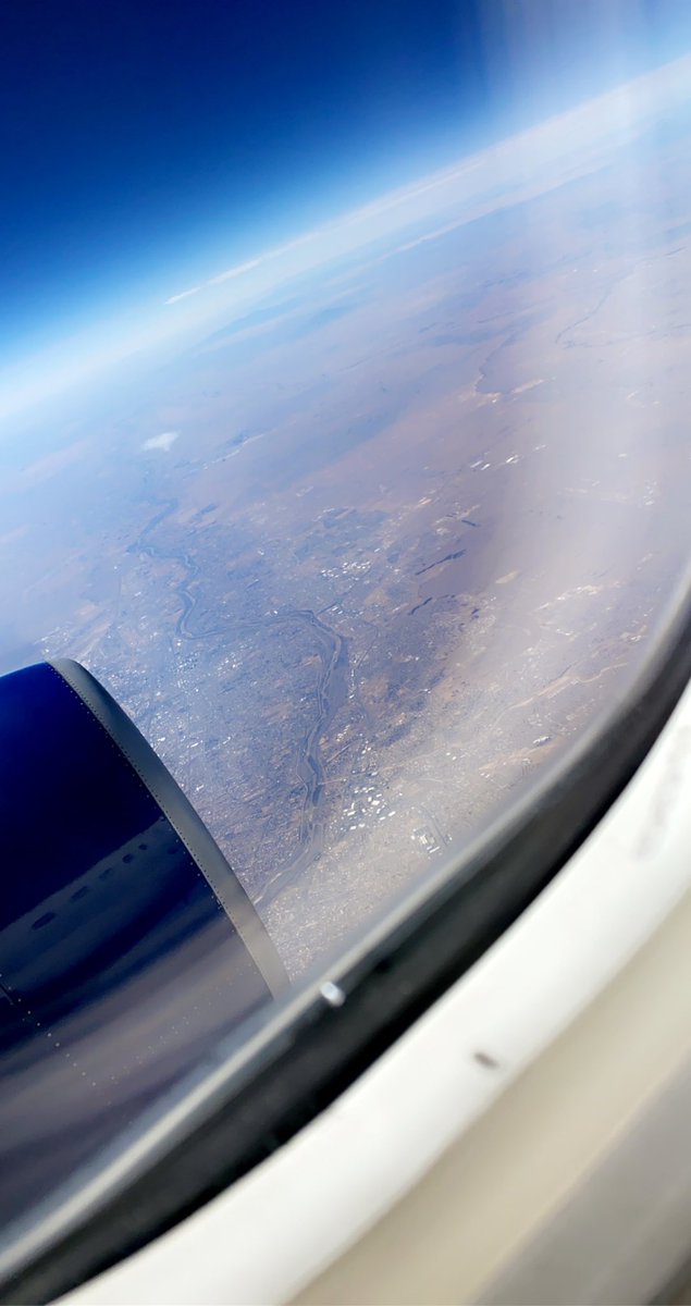 WorrldWorrld's tweet photo. I’m Outside the earth Rn 🌍✈️ https://t.co/S7wJkaUElq