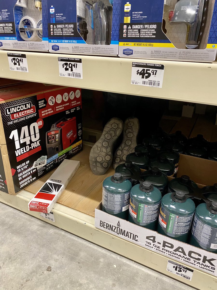 Shout out to my MAPM for helping us rack dive my bays for Inventory. Awesome job Mr.Workman!@MattWorkmanTHD <a href="/KellyConnors7/">Kelly Connors</a> @KevinMasseyTHD