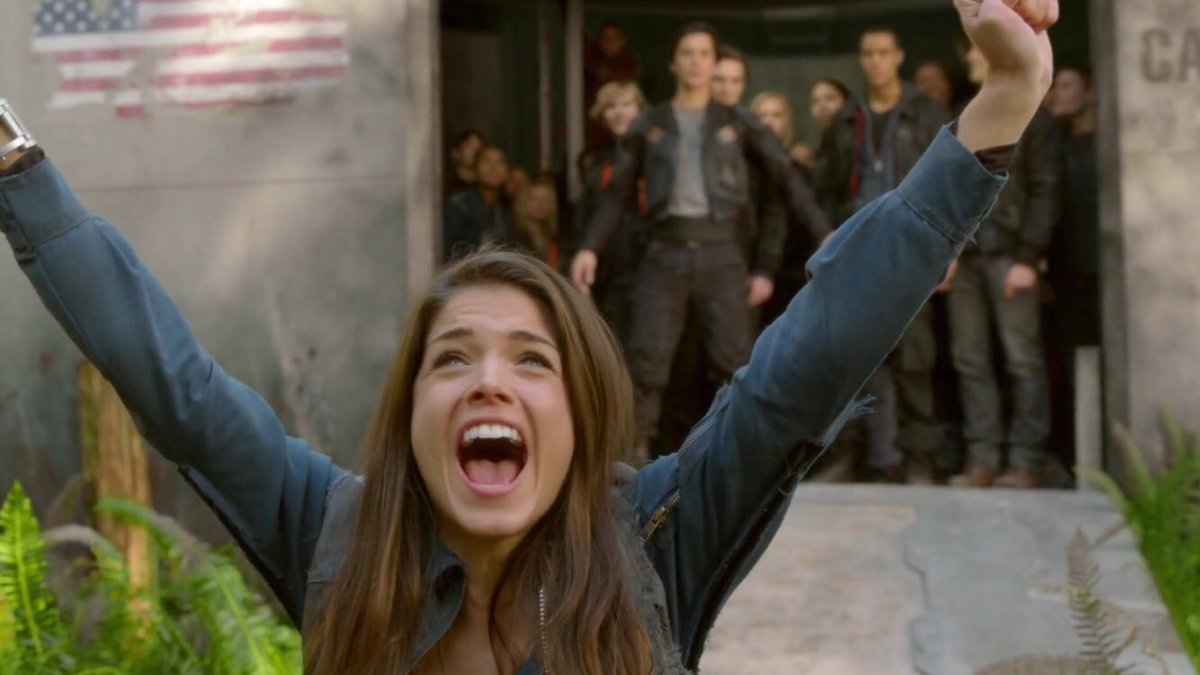archivesthe100's tweet photo. 7 years since the first episode of "the 100" was released. crying. https://t.co/xsOLAmkgGG