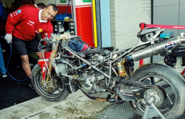 AntonioRamosGP's tweet photo. Troy Bayliss 🇦🇺, #21 Ducati Corse 996, WSBK Assen 2000.
#Legend @TroyBaylisstic @ducaticorse https://t.co/yHlqnsijN0