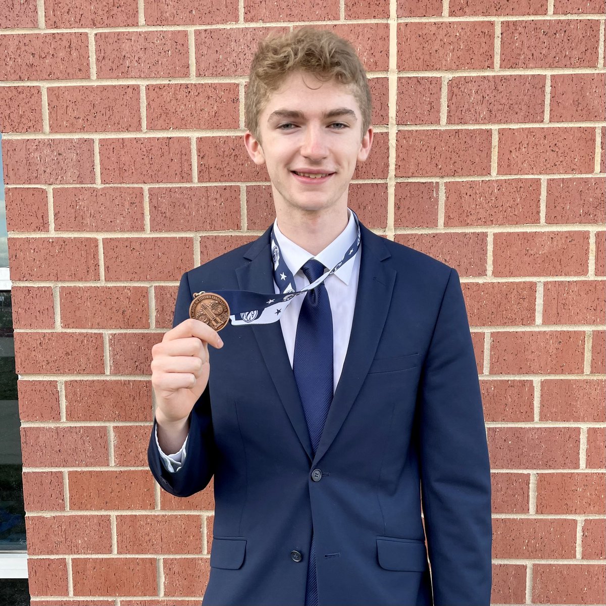 Carter Richardson places sixth in extemporaneous speaking in the Class C1 state speech meet. 
🐯🗣🏅