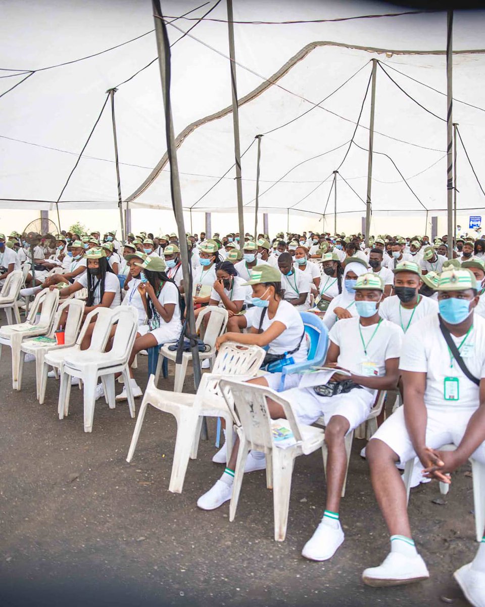 Jobbermandotcom's tweet image. Earlier this week, our team paid a visit to the Lagos state NYSC Orientation Camp.
The corps members were sensitized on the importance getting the right skills needed to grow in their career and offered an opportunity to sign up for the FREE #JobbermanSoftSkillsTraining