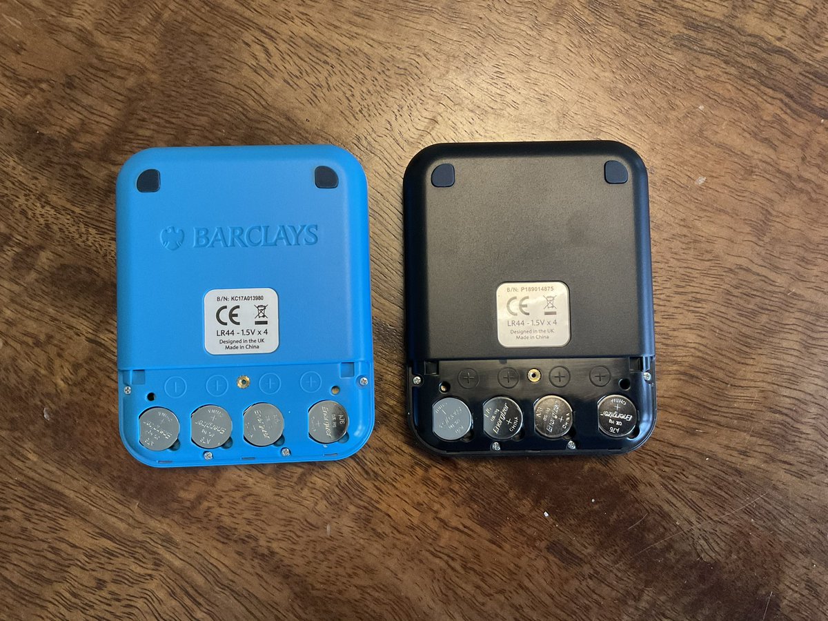 disruptiveIan's tweet image. I love good service design something that makes life that little bit easier. Bank card readers for example, secure, easy to use and means you don’t have to go out to visit the bank. Until the batteries run out!! Come on @barclays who keeps these batteries?? #poordesign