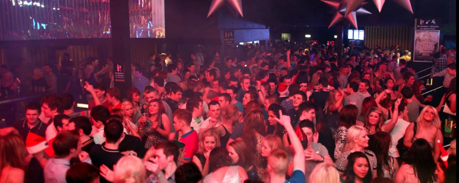 Up next on @BBCevex - Lush at Kelly's in Portrush has announced that its closing down as a nightclub on the north coast. We speak to superstar DJ's Seb Fontaine and Col Hamilton and what next for the iconic Lush brand?. Text us with your memories on 81771 #Lush