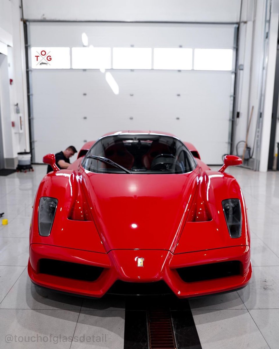 Luxury_WorId's tweet photo. Ferrari Enzo 🚀🥵 https://t.co/VMwtCMCRpz