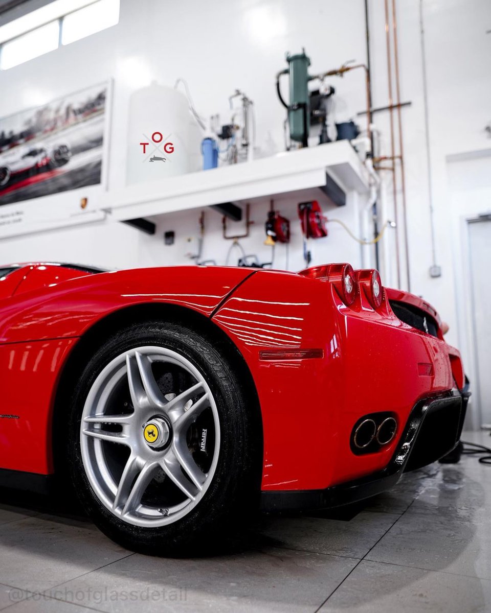 Luxury_WorId's tweet photo. Ferrari Enzo 🚀🥵 https://t.co/VMwtCMCRpz