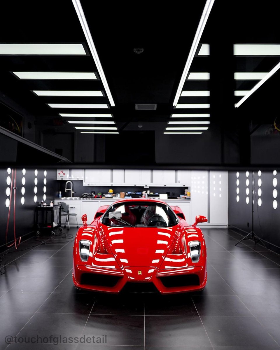 Luxury_WorId's tweet photo. Ferrari Enzo 🚀🥵 https://t.co/VMwtCMCRpz