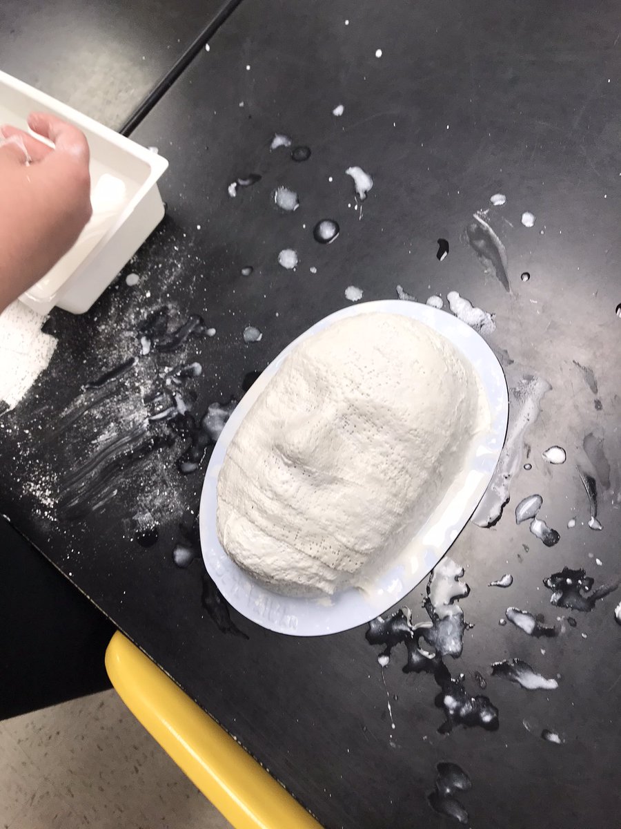 RBESartJohnson's tweet photo. 7th gr Plaster Masks #redbud132 https://t.co/uD6T3mgGLT