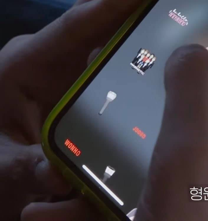 oanamp11's tweet photo. DId you see his OT7 sticker? I just found the zoom on Facebook
They should really be given  #AChoiceForMX7 
Minhyuk always talks to us about MX7 
This means a LOT if you wanna see it

@official__wonho

@OfficialMonstaX https://t.co/NpUM9Bal4E