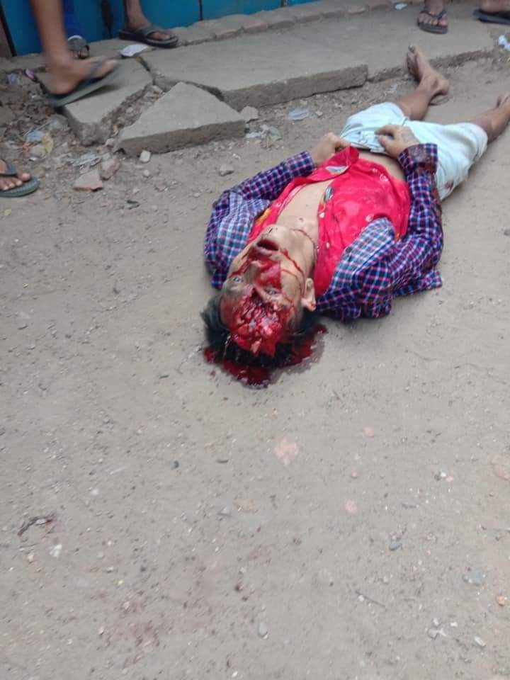 Pyae_Zaw_Phyo's tweet photo. #WhatIsHappeningInMyanmar ❗❗❗
The military terrorists shot innocent civilian
by using powerful assault rifles. 

19th March 2021, #SouthDagon, #Yangon

#CrimeAgainstHumanity 
#WarCrimes https://t.co/gg1OOguO16