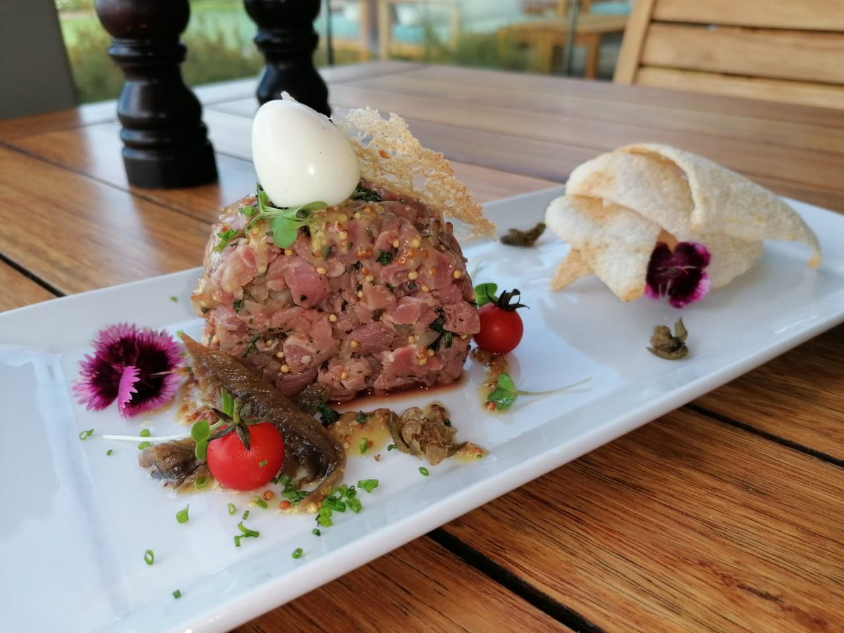 AsaraEstate's tweet photo. Itβs classics with a fresh twistβ¦
Did you know that our chefs create an additional little special menu for you every weekend? Book your table with a view...Email restaurant@asara.co.za
#asara #asarawines https://t.co/P4sty8gqk9