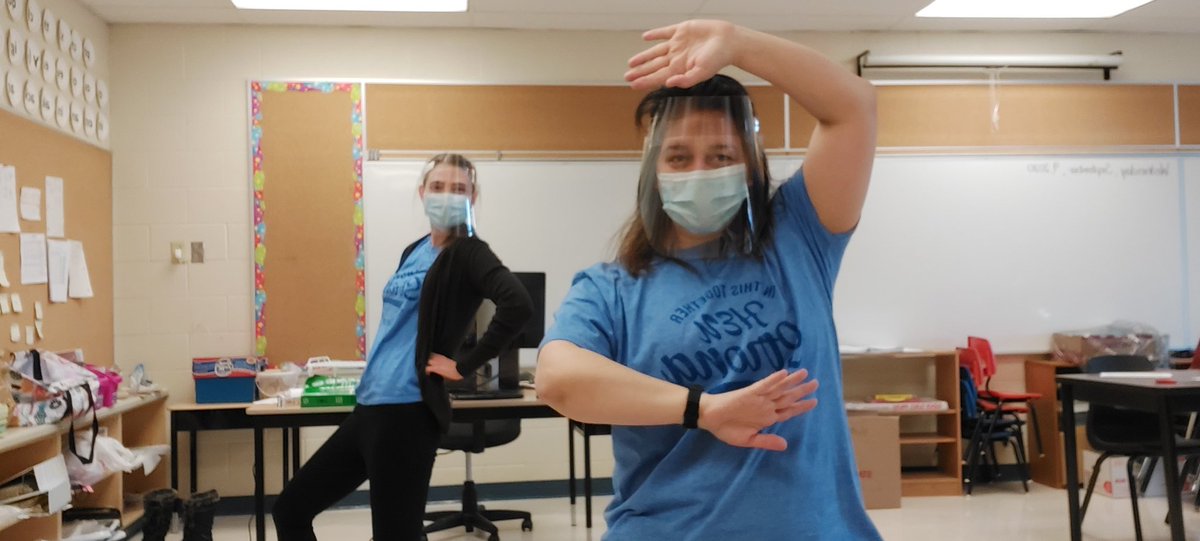 VKane81's tweet photo. Vogueing in our HEU Solidarity shirts!#InThisTogether #Solidarity #OECTA #MarchEdOn https://t.co/6f1RmPV1pF