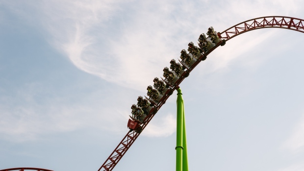 CTVNews's tweet photo. No screaming on California theme park rides due to COVID-19 https://t.co/ZXFAcVdrdp https://t.co/gIGjuJ1Hgm