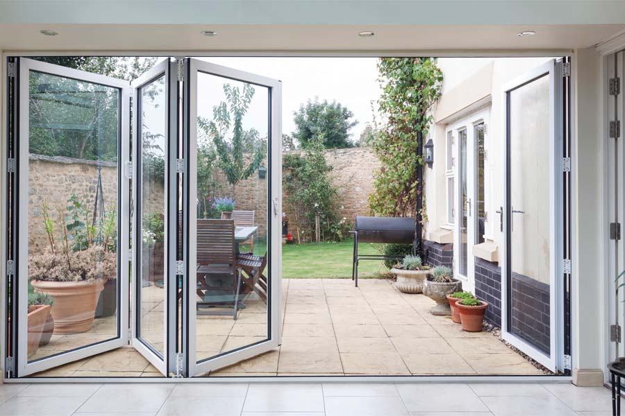 ShawsofBrighton's tweet image. Let the house merge with the garden an instant with a Bi-folding door from Shaws, a must for anyone looking to expand the flow of a room to the great outdoors.  Not only do bi-folding doors provide vast openings in an instant, but they also flood rooms with natural light.