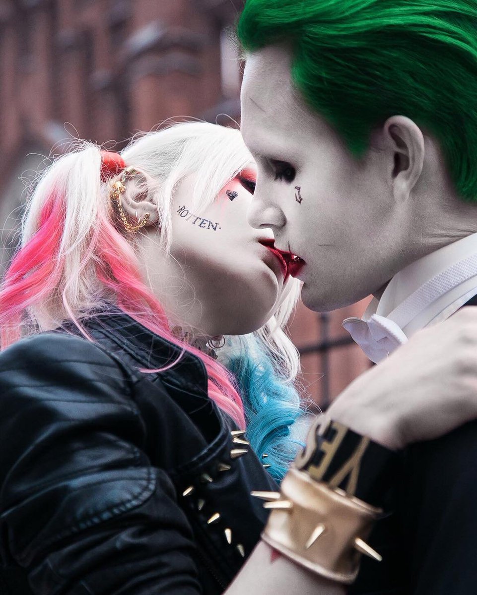 pudengita's tweet photo. @RTAyerCutSS Serhio is my favorite Leto's Joker cosplayer💚

LOOK AT HIM https://t.co/ZUC0chi0hK