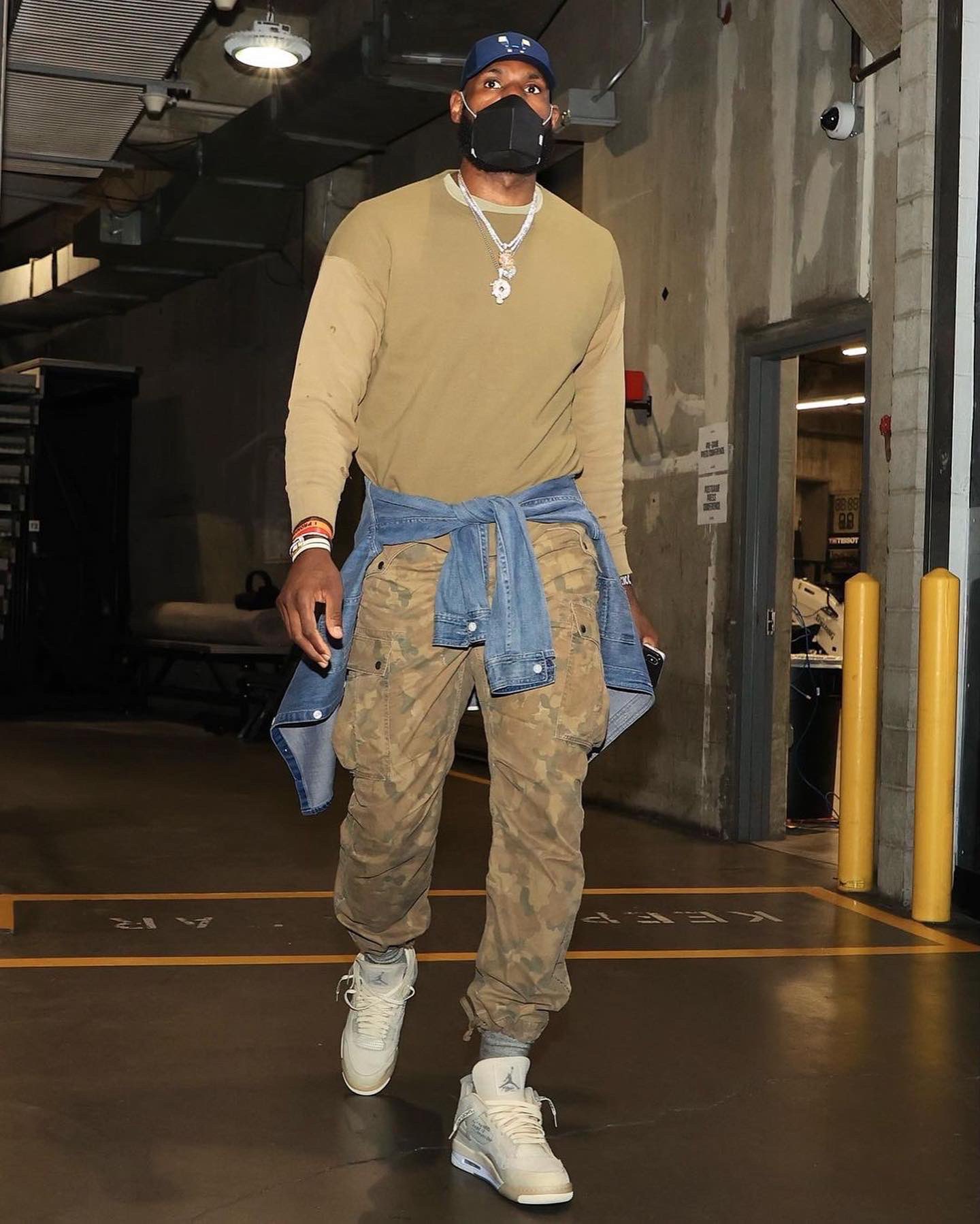 Lebron off top white jordan 1