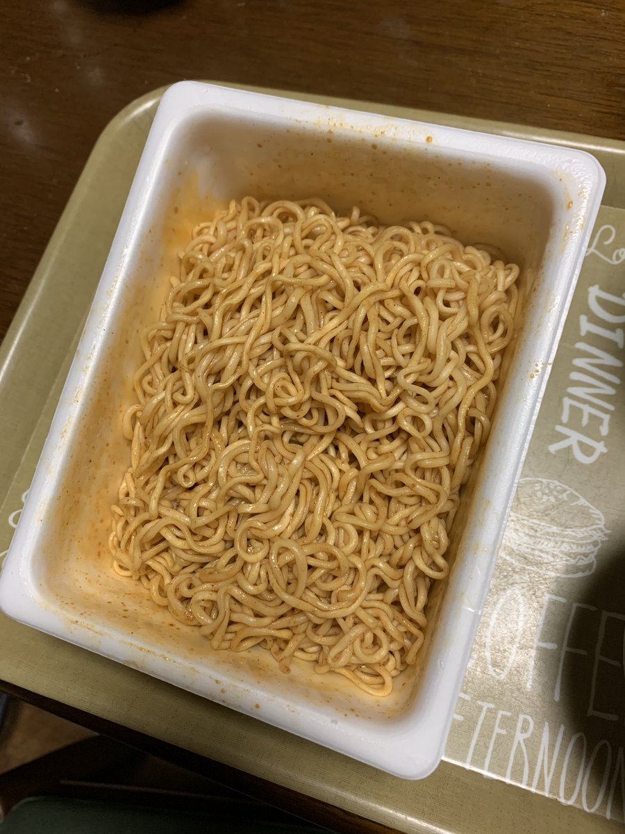 JvUrEfCXzcuLSG5's tweet photo. 友達が｢賞味期限切れとるけど食う？｣ってくれたやつ
ごちそーさまでした🙏✨
#ペヤング #MAXEND https://t.co/YJueLEAZ6F