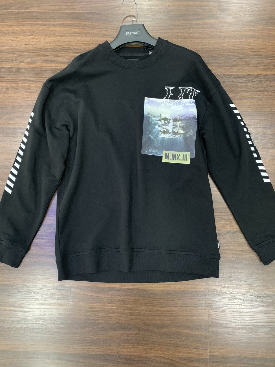 obana_africa's tweet photo. #Newin 🔥🔥
A sweat shirt for every other rainy day
Only and Sons sweatshirt: #10000
To shop:
Send us a message via dm OR
Shop at our outlet: 77 Opebi Road Ikeja
#Fazsion #mensfashion #sweatshirt #OnlyandSons https://t.co/fOylm4NPtq