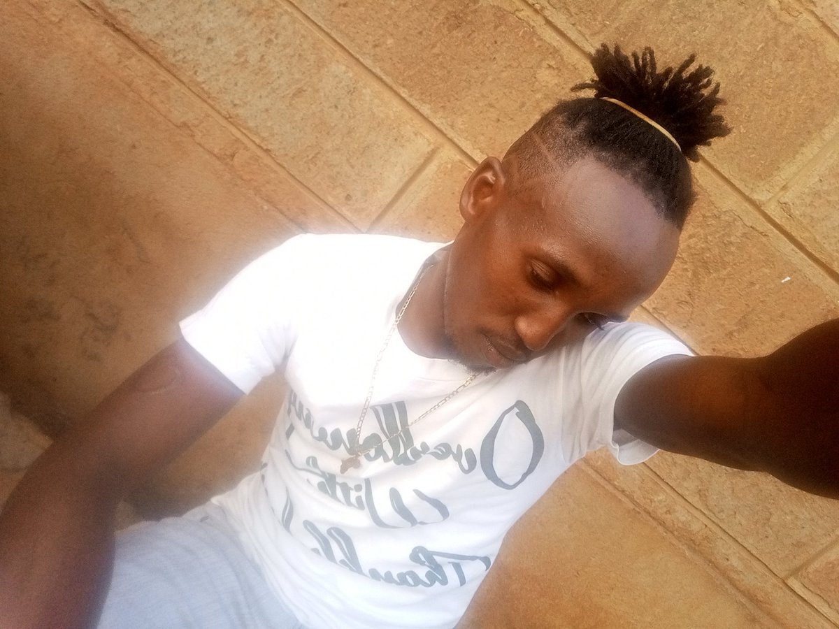 voke_tush's tweet photo. Na bado https://t.co/sDEg1gGGqW