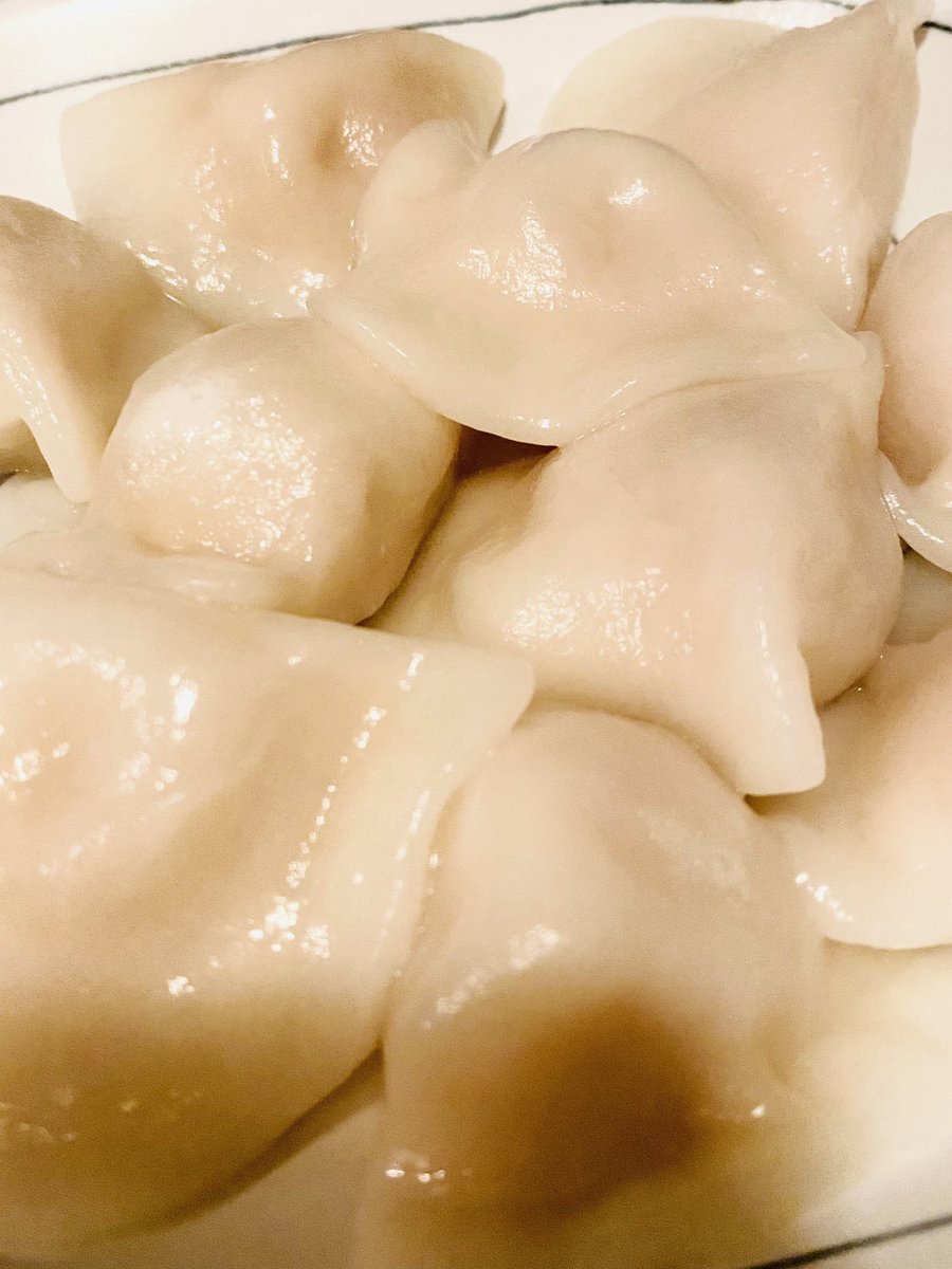 水餃子なら無限に食べられるたちなので 以前水餃子を50個くらい作って卓上鍋で煮て Mdkのイラスト