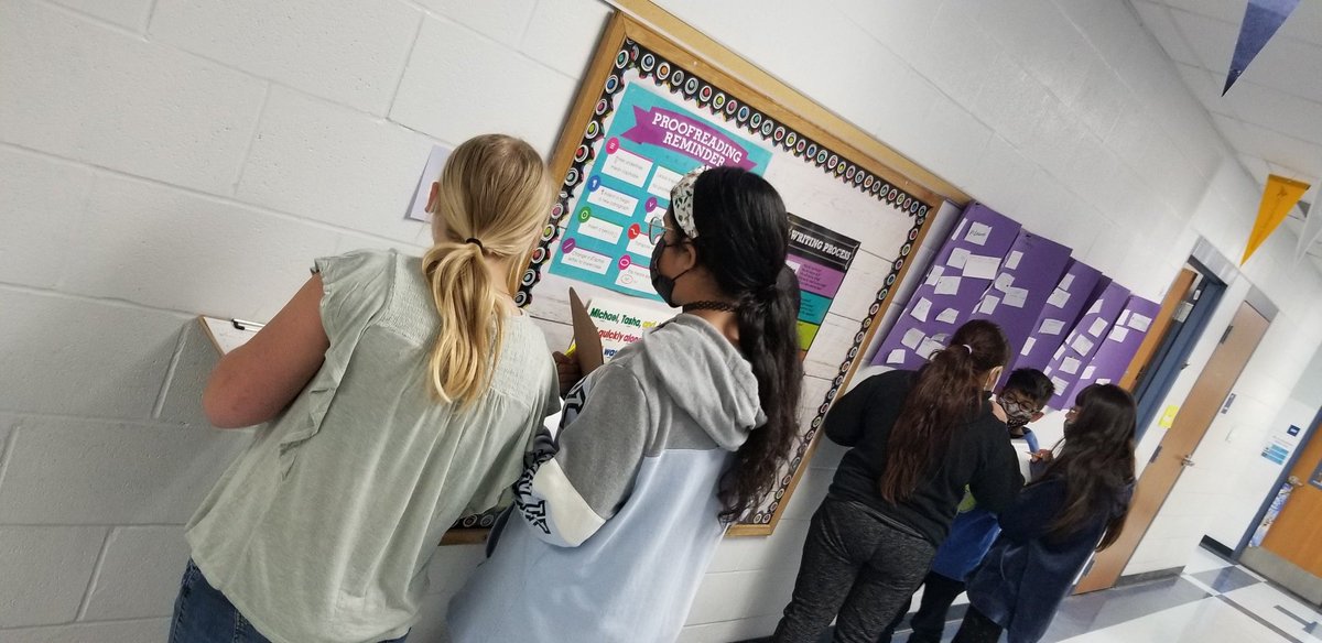AggieKJ2009's tweet photo. 5th graders exploring coordinate planes this morning! @PKthru5mustangs @NISD_Learning https://t.co/RMIZQX5ztz