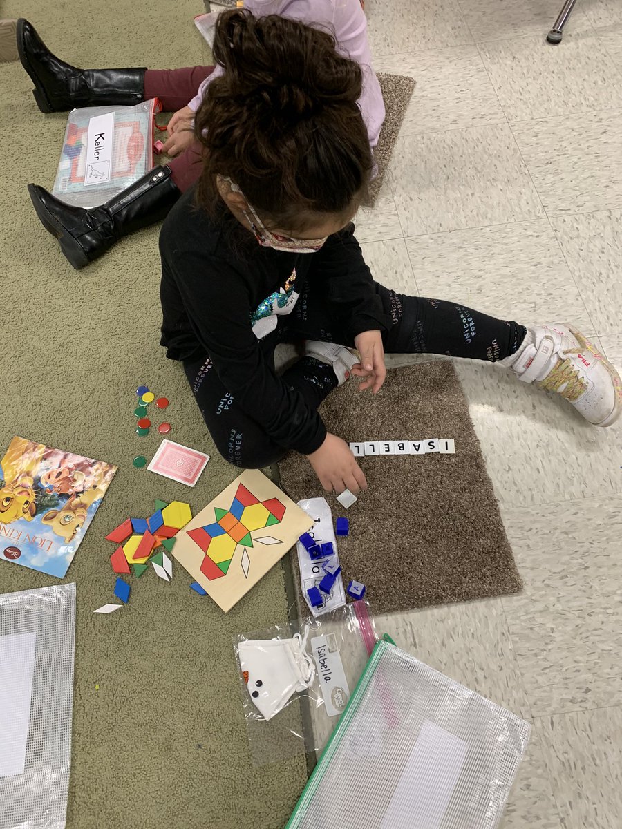 MissMeganLL8's tweet photo. Morning work makes us so smart! #preschool https://t.co/IhuyLOSRXV