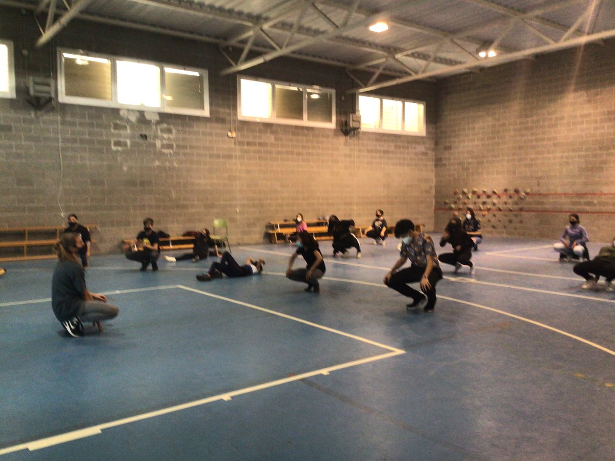 GrowFlow4's tweet photo. Gràcies al Levico de @VerSembrant  per introduir-nos en el món del breakdance. https://t.co/xd3A6CDDJN