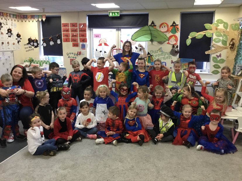 GawberSchool's tweet image. Happy #RedNoseDay from our Clever Cats!