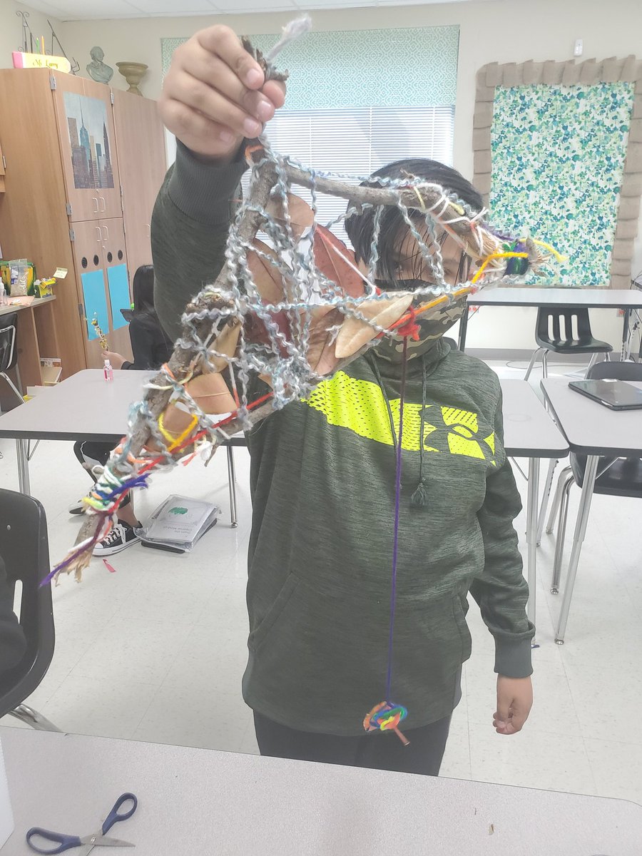 LarryDeianna's tweet photo. Mitchell students having a blast creating with nature! #camponcampus #mitchellROCKS @pisdoutdoor https://t.co/k1CUlNSorh