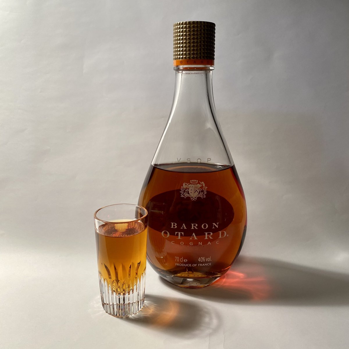 wine_rouken's tweet photo. お疲れさま一週間。
こんにちわ三連休。
#cognac
#コニャック
#baronotard
#otard
#オタール
#vsop https://t.co/NIZ36vxqn2