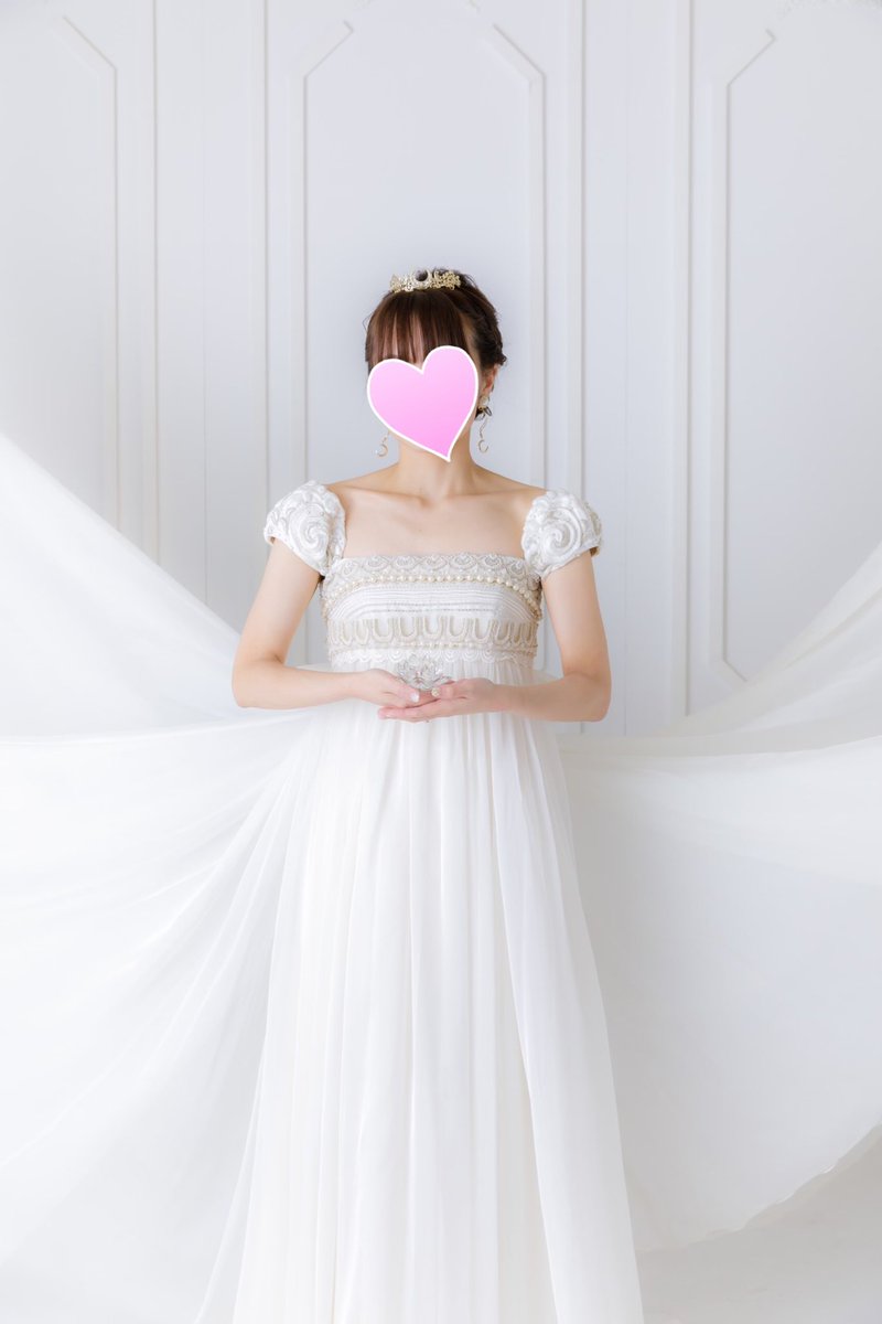 ゆかりん プリンセスセレニティのウェディングドレスは本当に素晴らしすぎるので 皆様にもぜひ実物を見てほしい 都内にお住まいなら撮影のみプランがあります できれば結婚式でも着たかった T Co P3kmis8spr Twitter