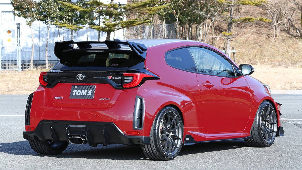 後ろ姿が気になる皆さまへー📢 #TomsRacing #GRYaris #GRヤリス