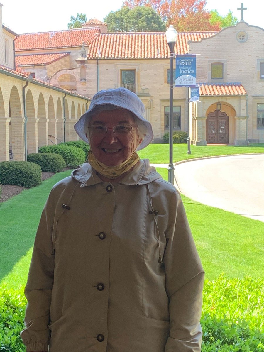 #lent2021 "Fast from sadness and be filled with gratitude." -Pope Francis