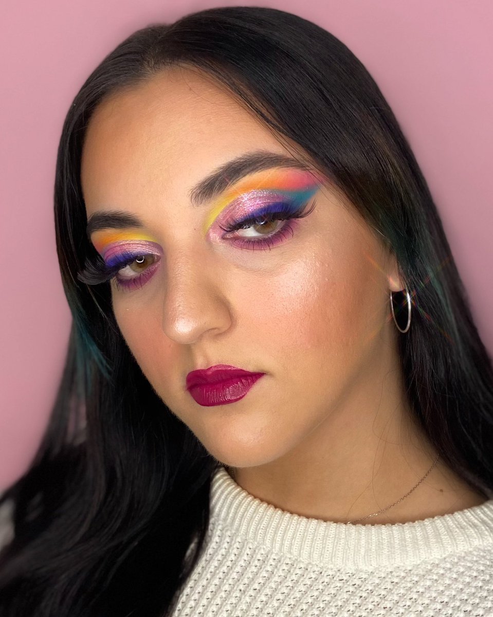 saraftbeauty's tweet photo. @beautybay Hey!!! My name is Sara and I am from Spain, here are some looks using your products! 💓🌸✨ #followfriday #ByBEAUTYBAY #GenerationBEAUTYBAY https://t.co/4bC92kNLYv