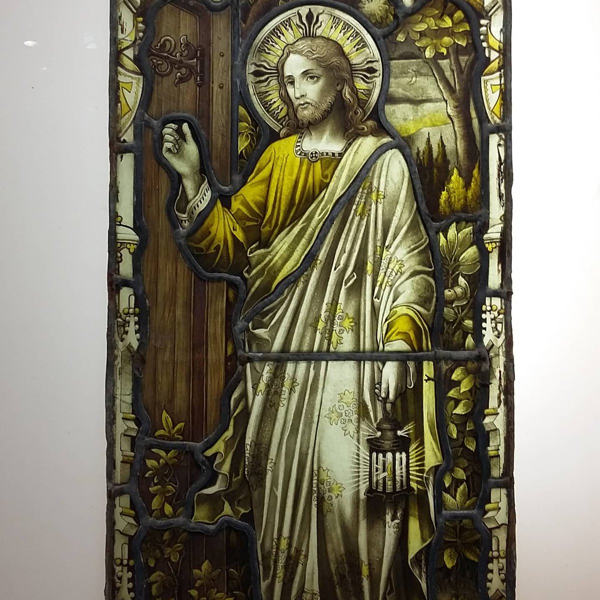 UkStainedGlass's tweet photo. Probably my favourite restoration project... #stainedglass #restoration #architecturalglass #ecclesiastic #cotswolds https://t.co/70e9R369ef