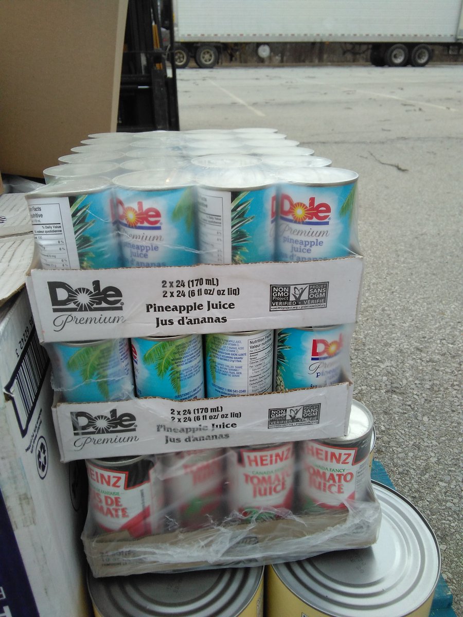 ProjectSHARE_NF's tweet image. This past Tuesday we had our 5th Free Food Giveaway by an anonymous donor, we cannot be more thankful to have such a giving community. Thank you to those who volunteered their time including @NiagaraFalls staff, @sccniagara staff and LiveWell Niagara staff! #ourcommunityatwork