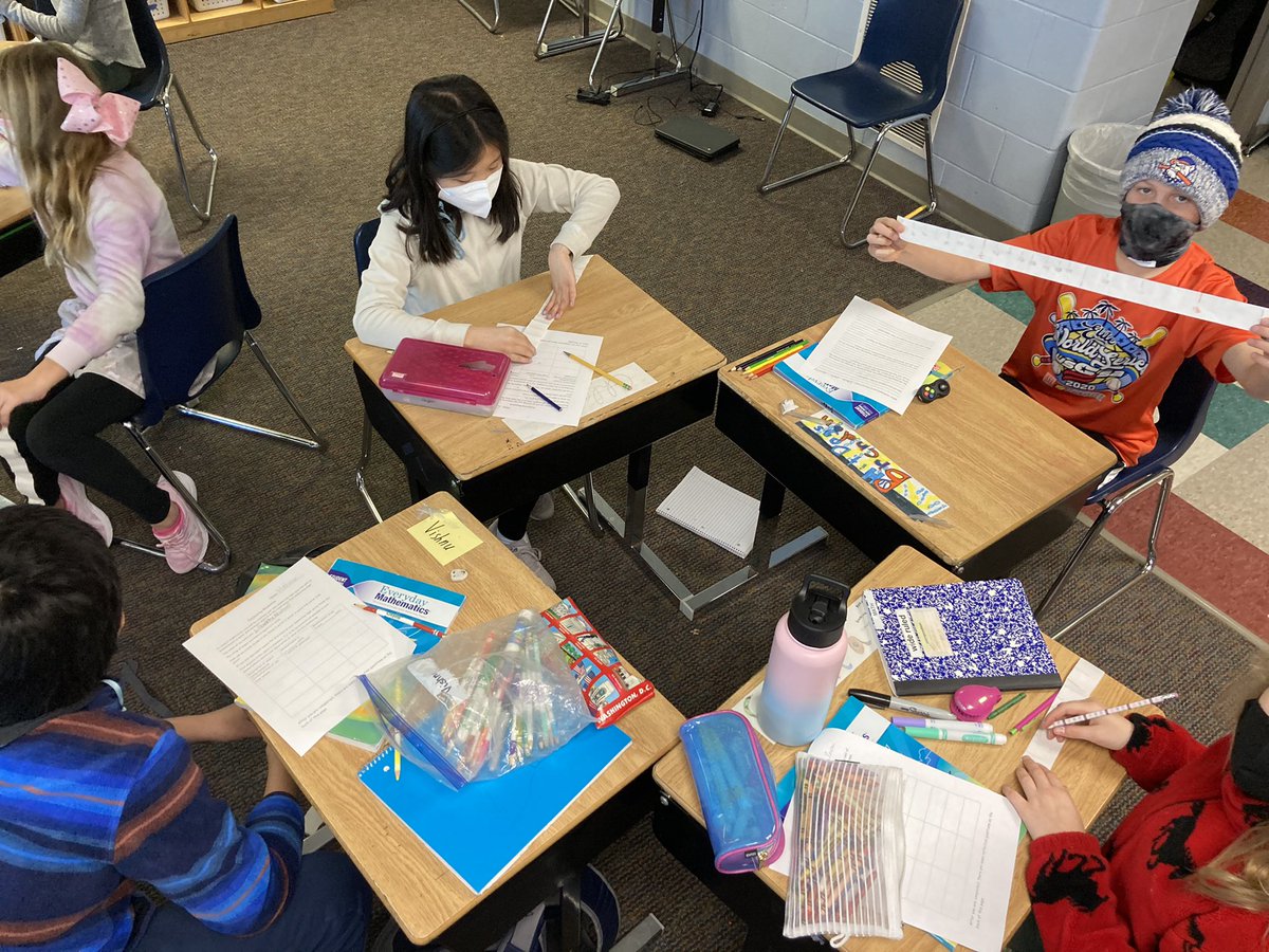 IamMrGittner's tweet photo. Exploring equivalent fractions using #MindsetMath! Love seeing and hearing connections kids are making! https://t.co/228WKpYT4f