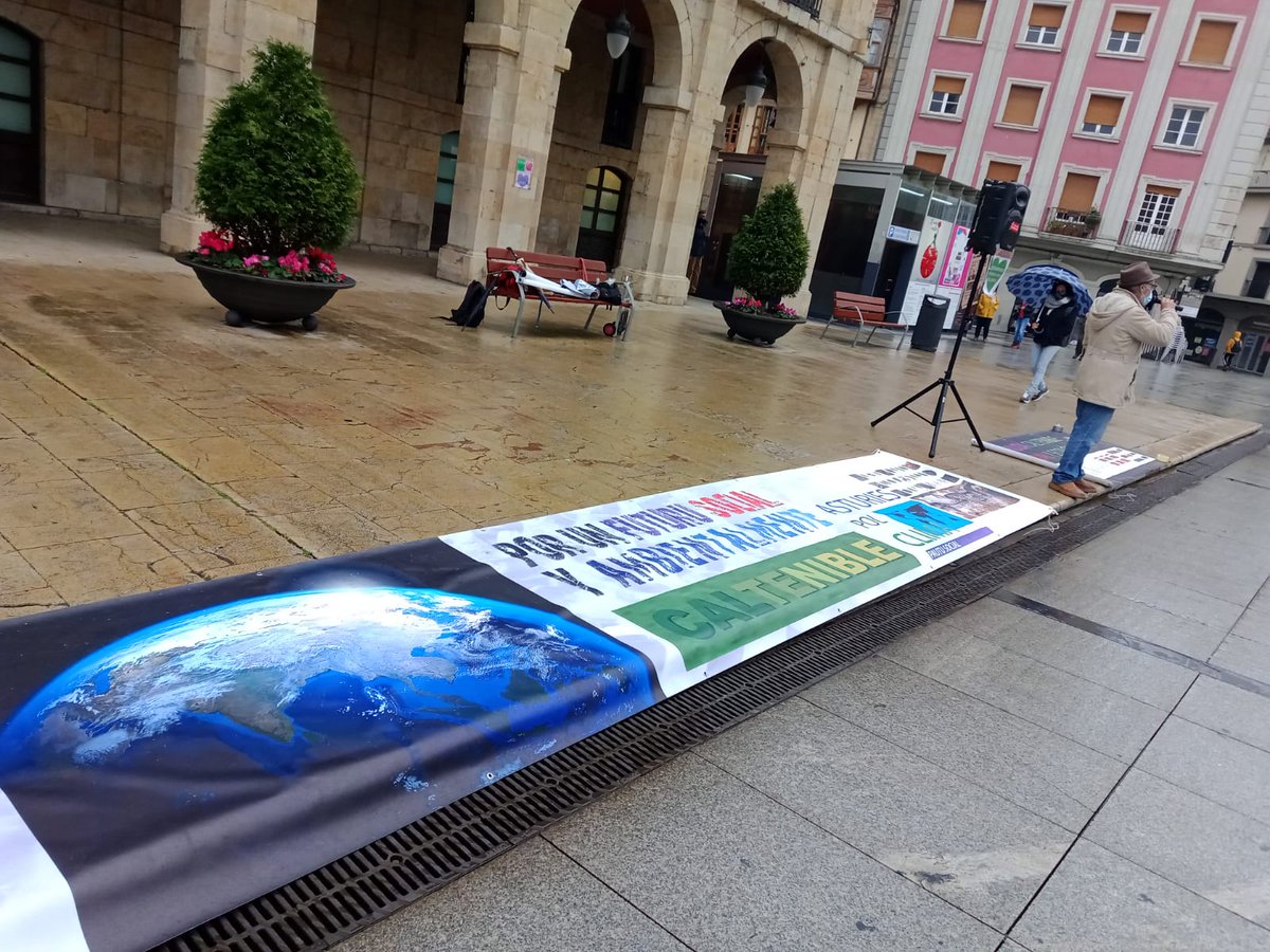 Emergencia Climática
#emergenciaclimatica #FridaysForFuture #fridaysforfutureasturias #colectivopensionistasdeaviles