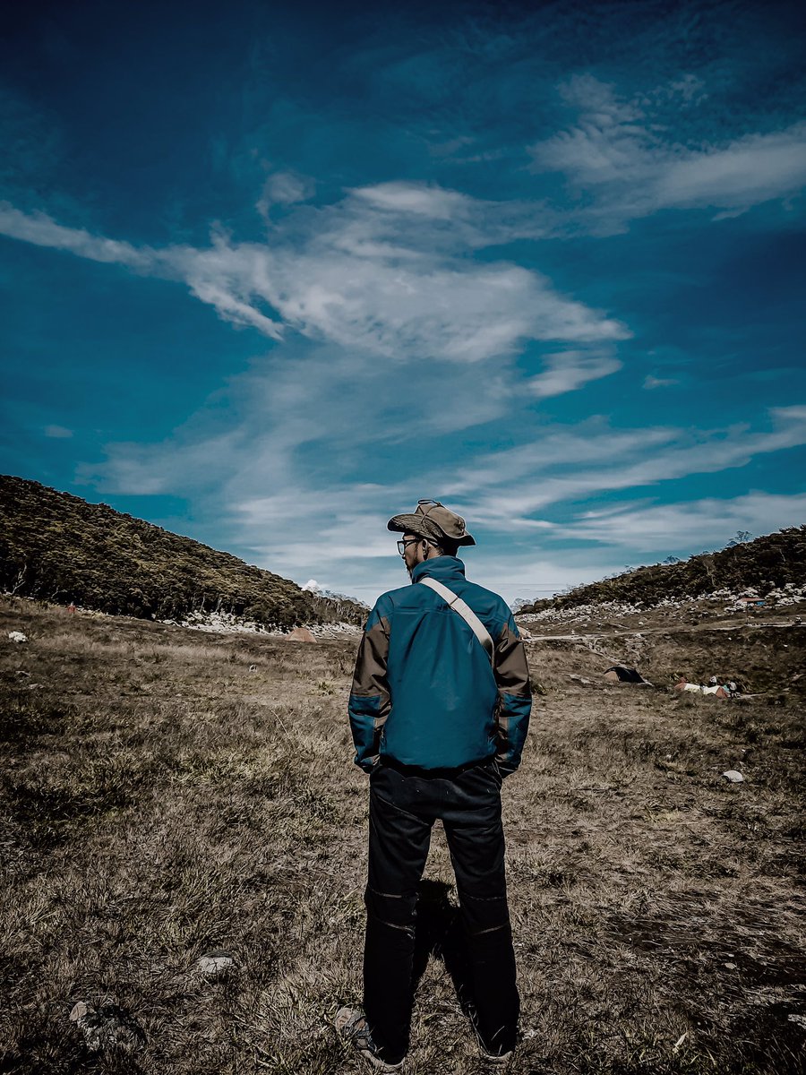 initialjeka's tweet image. Surken Cerah Ceria, tapi hati sedikit berawan cenderung mendung. #opentripgunung #jalansekarang