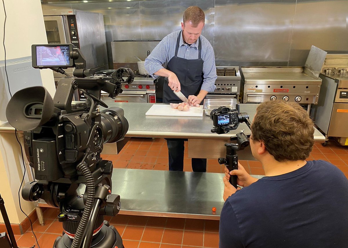 AbacAlumni's tweet photo. The secret is out! Tune in during Homecoming to watch Executive Chef Jay Johnson reveal the secret to ABAC's famous fried chicken. This special Homecoming episode of Chef Jay's Kitchen will be available at 10am on Wednesday, April 7 on Facebook and https://t.co/z45ifaGnPI. https://t.co/HyG3Fx4AcC