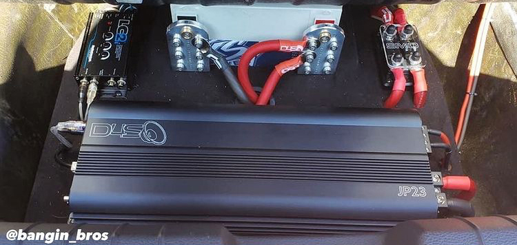 4xspower's tweet photo. A nice shot of @just_another_yf ‘s #OEMupgrade and #XPseries addition! Thanks for tagging us
@bangin_bros #XSpowerBatteries #XSpower #DirectFit #RealPowerUnrealPerformance #4xspower #Down4Sound https://t.co/RklI5MmfLV