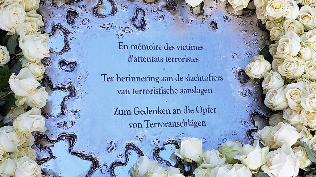Vandaag herdenken we alle slachtoffers van terreurdaden. 🕯️ #22maart
