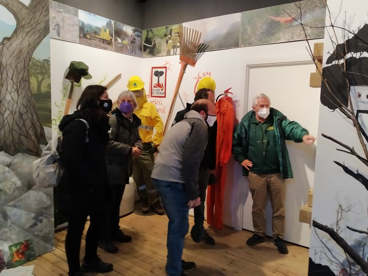cmar_ib's tweet photo. El conseller @mirgual i el DG @llorensmasp han participat en una jornada per perfilar les principals línies futures d'actuació del Centre Forestal de les Illes Balears (CEFOR), situat a la finca pública de Menut https://t.co/4HDlsbP1gR
